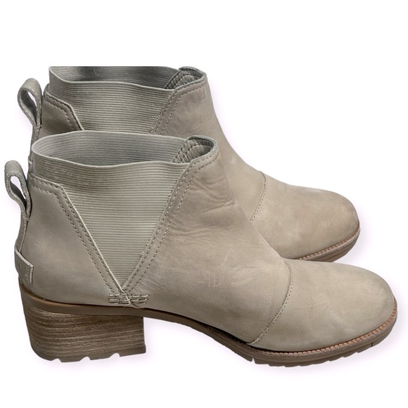 Sorel Shoes - Sorel Women's Cate Chelsea Bootie Waterproof Leather Rain Boot size 8